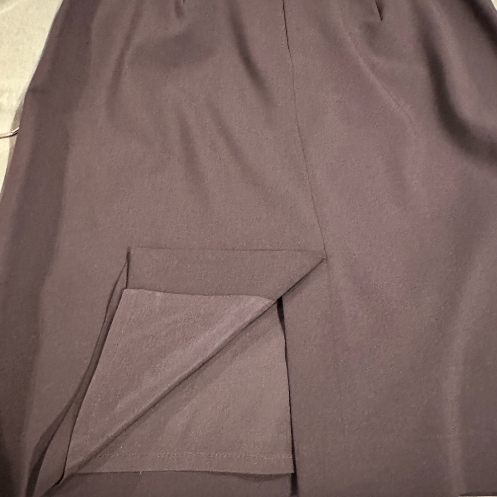 Hugo Boss Vilea pencil skirt in navy blue.